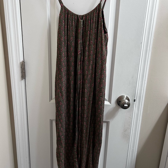 Fifteen Twenty Black and Red Floral Maxi Dress - Picture 3 of 5